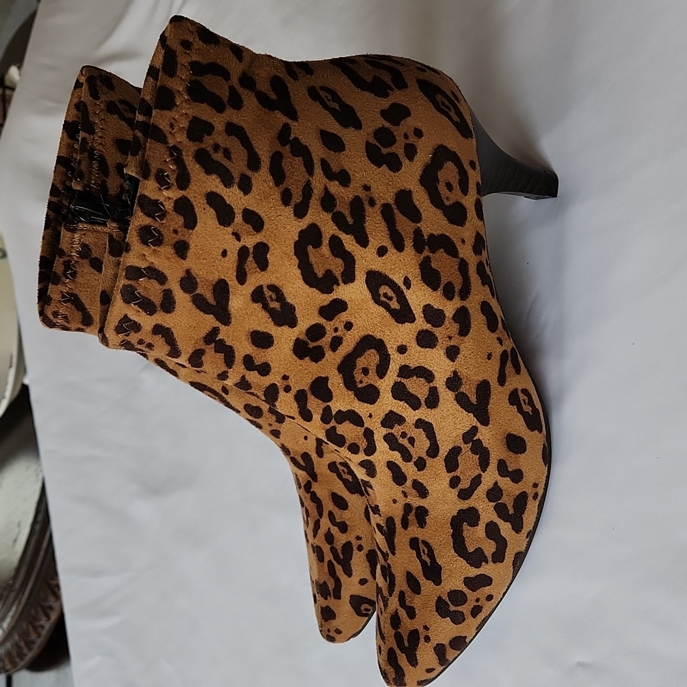 NEW! Impo Naima Animal Print Stretch Bootie, 6 - Picture 3 of 11